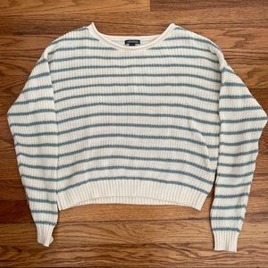 Wild fable blue striped sweater sz S